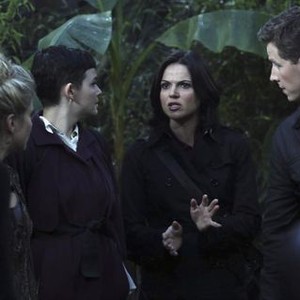 Once Upon a Time, from left: Rose McIver, Ginnifer Goodwin, Lana Parrilla, Joshua Dallas, 'Think Lovely Thoughts', Season 3, Ep. #8, 11/17/2013, ©ABC