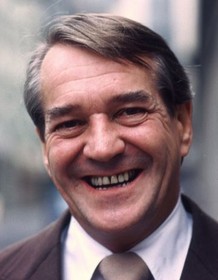 Axel Strøbye