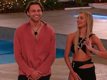 Love island uk store season 1 episode 17