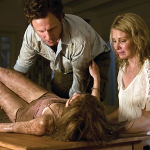 (L-R) Sara Paxton as Mari, Tony Goldwyn as Dr. John Collingwood and Monica Potter as Emma Collingwood in "The Last House on the Left."