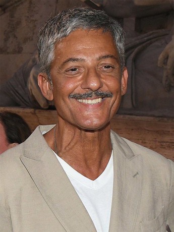 Rosario Fiorello Pictures | Rotten Tomatoes