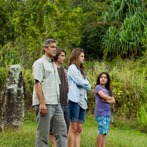 (L-R) George Clooney as Matt King, Nick Krause as Sid, Shailene Woodley as Alexandra and Amara Miller as Scottie in "The Descendants." photo 11