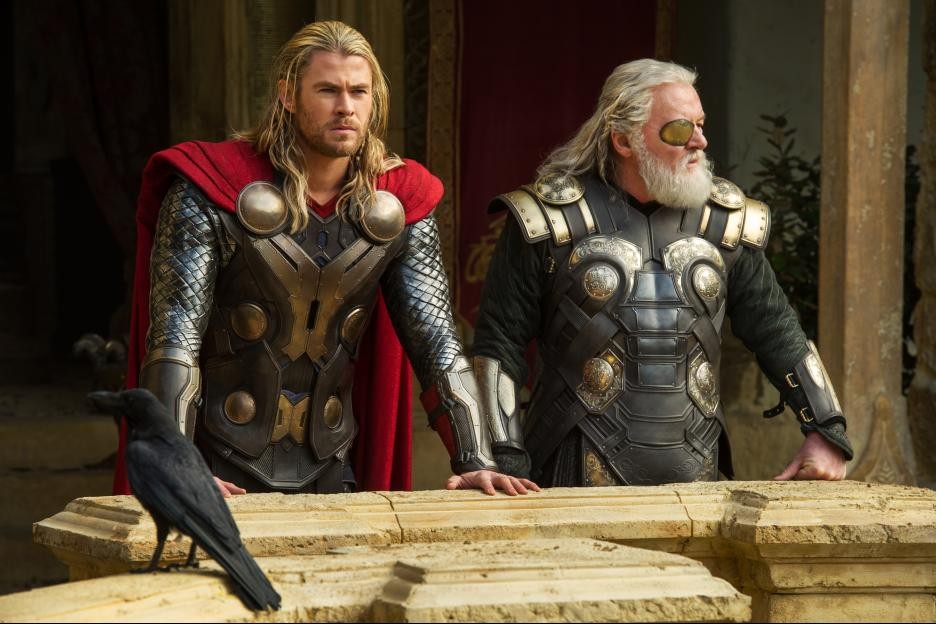 Thor dan Odin harus kembali menghentikan Malekith setelah dirinya berhasil lepas dari penjara.