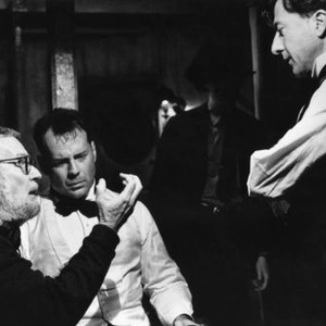BILLY BATHGATE, director Robert Benton, Bruce Willis, Dustin Hoffman, 1991, ©Touchstone Pictures