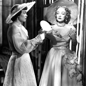 STAGE FRIGHT, Jane Wyman, Marlene Dietrich, 1950.