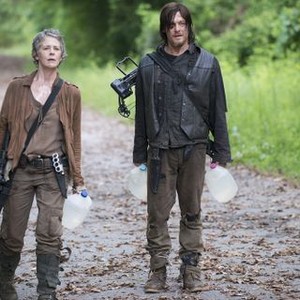 The Walking Dead, Melissa McBride (L), Norman Reedus (R), 'Strangers', Season 5, Ep. #2, 10/19/2014, ©AMC
