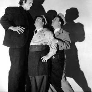 ABBOTT AND COSTELLO MEET FRANKENSTEIN, Glenn Strange , Lou Costello, Bud Abbott, 1948