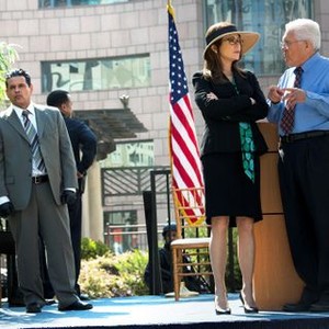 Major Crimes, Raymond Cruz (L), Mary McDonnell (C), G.W. Bailey (R), 'Long Shot', Season 1, Ep. #10, 10/15/2012, ©TNT