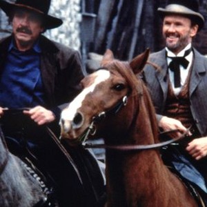 The Last Days of Frank and Jesse James (1986) photo 3