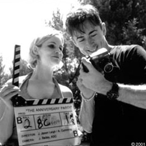 Co-directors Jennifer Jason Leigh and Alan Cumming on the set of Fine Line Features' The Anniversary Party. photo 4