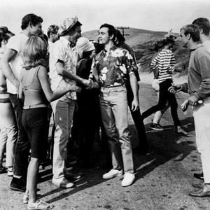IT'S A BIKINI WORLD, shaking hands from left: Bobby Pickett, Tommy Kirk, 1967, 5025434, Photo by:  (5025434)