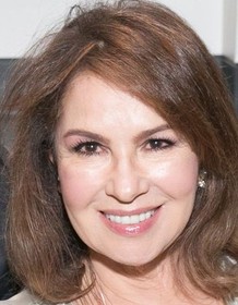 Nydia Caro