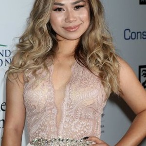 Jessica Sanchez at arrivals for The Walt Disney Family Museum 2nd Annual Fundraising Gala, Disney's Grand Californian Hotel & Spa, Anaheim, CA November 1, 2016. Photo By: Priscilla Grant/Everett Collection