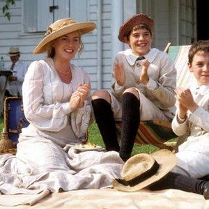 FINDING NEVERLAND, Kate Winslet, Nick Roud, Joe Prospero, 2004, (c) Miramax