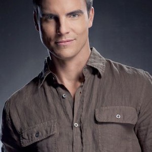Colin Egglesfield as Auggie Kirkpatrick