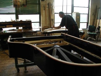 Note by Note: The Making of Steinway L1037 | Rotten Tomatoes