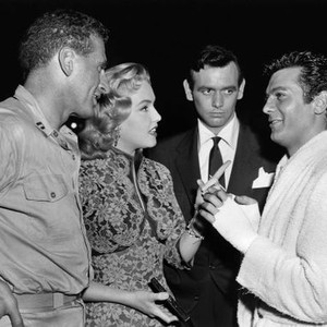 THE SQUARE JUNGLE, Leigh Snowden, David Janssen, Tony Curtis, visited on-set by actor Sam Gilman, (left), 1955