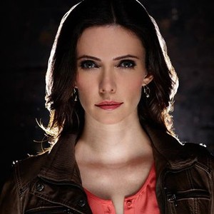 Bitsie Tulloch as Juliette Silverton