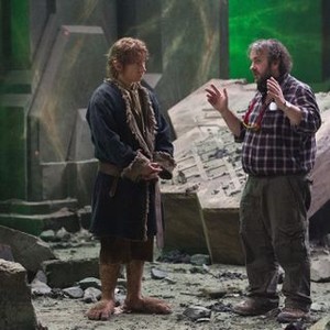 THE HOBBIT: THE BATTLE OF THE FIVE ARMIES, from left: Martin Freeman, director Peter Jackson, on set, 2014. ph: Todd Eyre/©Warner Bros.