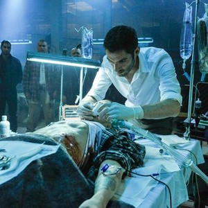 Rush, Rick Gonzalez (L), Tom Ellis (R), 'Pilot', Season 1, Ep. #1, 07/17/2014, ©USA