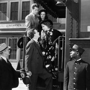 ALCATRAZ ISLAND, John Litel (second left), Ann Sheridan, rear: Gordon Oliver, Mary Maguire, 1937