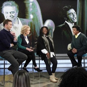 The View, from left: Clinton Kelly, Barbara Walters, Whoopi Goldberg, Johnny Mathis, 'Season 17', ©ABC