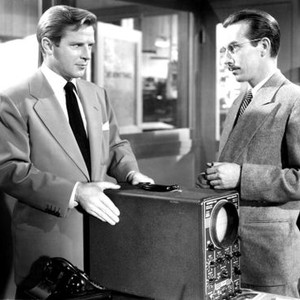 HE WALKED BY NIGHT, Richard Basehart, Whit Bissell, 1948