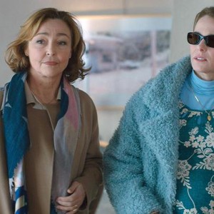 MOMO, FROM LEFT, CATHERINE FROT, PASCALE ARBILLOT, 2017. © MARS DISTRIBUTION