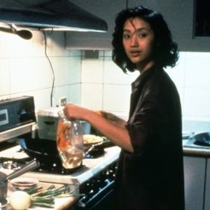 Eat a Bowl of Tea (1989) photo 4