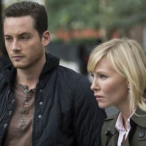 Law & Order: Special Victims Unit, Jesse Lee Soffer (L), Kelli Giddish (R), 'Chicago Crossover', Season 16, Ep. #7, 11/12/2014, ©NBC