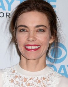 Amelia Heinle
