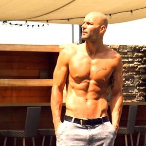 Glenn Pakulak - Rotten Tomatoes