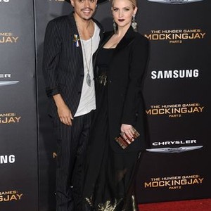 Evan Ross, Ashlee Simpson at arrivals for THE HUNGER GAMES: MOCKINGJAY - PART 2, Microsoft Theater, Los Angeles, CA November 16, 2015. Photo By: Dee Cercone/Everett Collection