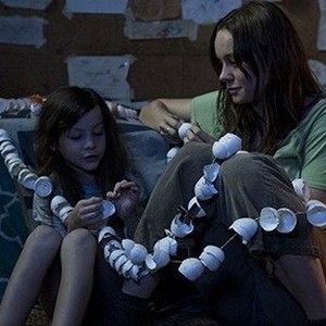 (L-R) Jacob Tremblay as Jack and Brie Larson as Ma in "Room."