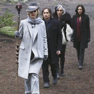 Once Upon a Time, from left: Kristin Bauer, Robert Carlyle, Victoria Smurfit, Lana Parrilla, 'Best Laid Plans', Season 4, Ep. #18, 03/29/2015, ©KSITE
