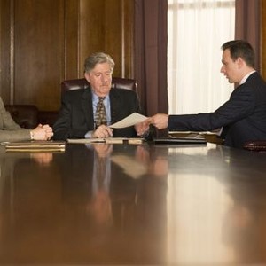 The Good Wife, Matt Czuchry (L), Edward Herrmann (C), Josh Charles (R), 09/22/2009, ©CBS