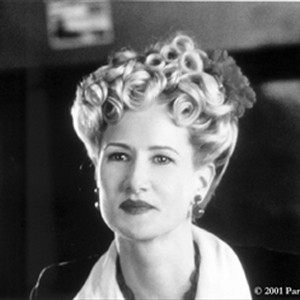 Laura Dern as Gertrude Hart in the Paramount Classics film FOCUS, directed by Neal Slavin. photo 14