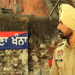 RUPINDER GANDHI 2: THE ROBIN HOOD, LEFT: DEV KHAROUD, 2017. ©DREAMREALITY MOVIES