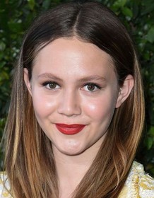 Iris Apatow