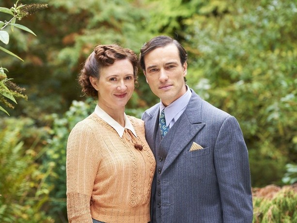 Home Fires | Rotten Tomatoes
