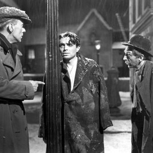 ODD MAN OUT, James Mason (center), F.J. McCormick, 1947