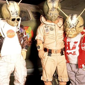 Spaced Invaders (1990) photo 2