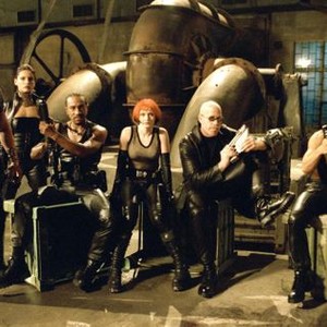BLADE II, Matthew Schulze, Leonor Varela, Danny John Jules, Marit Velle Kile, Ron Pearlman, Donnie Yen, 2002 (c) New Line,