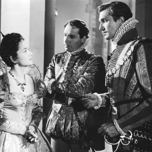 THE PRIVATE LIVES OF ELIZABETH AND ESSEX, from left: Olivia de Havilland, Henry Daniell, Vincent Price as Sir Walter Raleigh, 1939