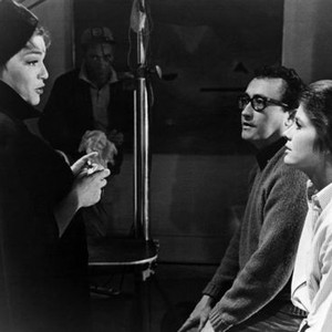GAMES, Simone Signoret, director Curtis Harrington, Katharine Ross, on-set, 1967