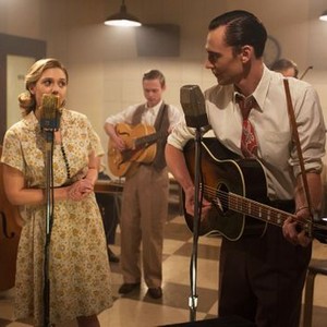 I SAW THE LIGHT, foreground from left: Elizabeth Olsen as Audrey Williams, Tom Hiddleston as Hank Williams, 2015. ph: Sam Emerson/© Sony Pictures Classics