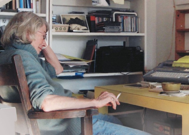 詩人 Mary Oliver：在世界之美中尋找自我，Saved by the Beauty of the World。