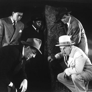 THE SHANGHAI COBRA, Sidney Toler, Benson Fong, Mantan Moreland, etc, 1945