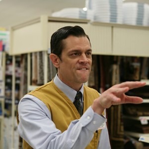Johnny Knoxville in "Father of Invention." photo 18