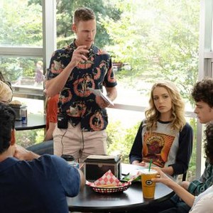 HAPPY DEATH DAY 2U, (AKA HAPPY DEATH DAY TO YOU), CLOCKWISE FROM FRONT LEFT: SURAJ SHARMA (BACK TO CAMERA), PHI VU, WRITER-DIRECTOR CHRISTOPHER LANDON (STANDING), JESSICA ROTHE, ISRAEL BROUSSARD, SARAH YARKIN, ON SET, 2019. PH: MICHELE K. SHORT/© UNIVERSAL